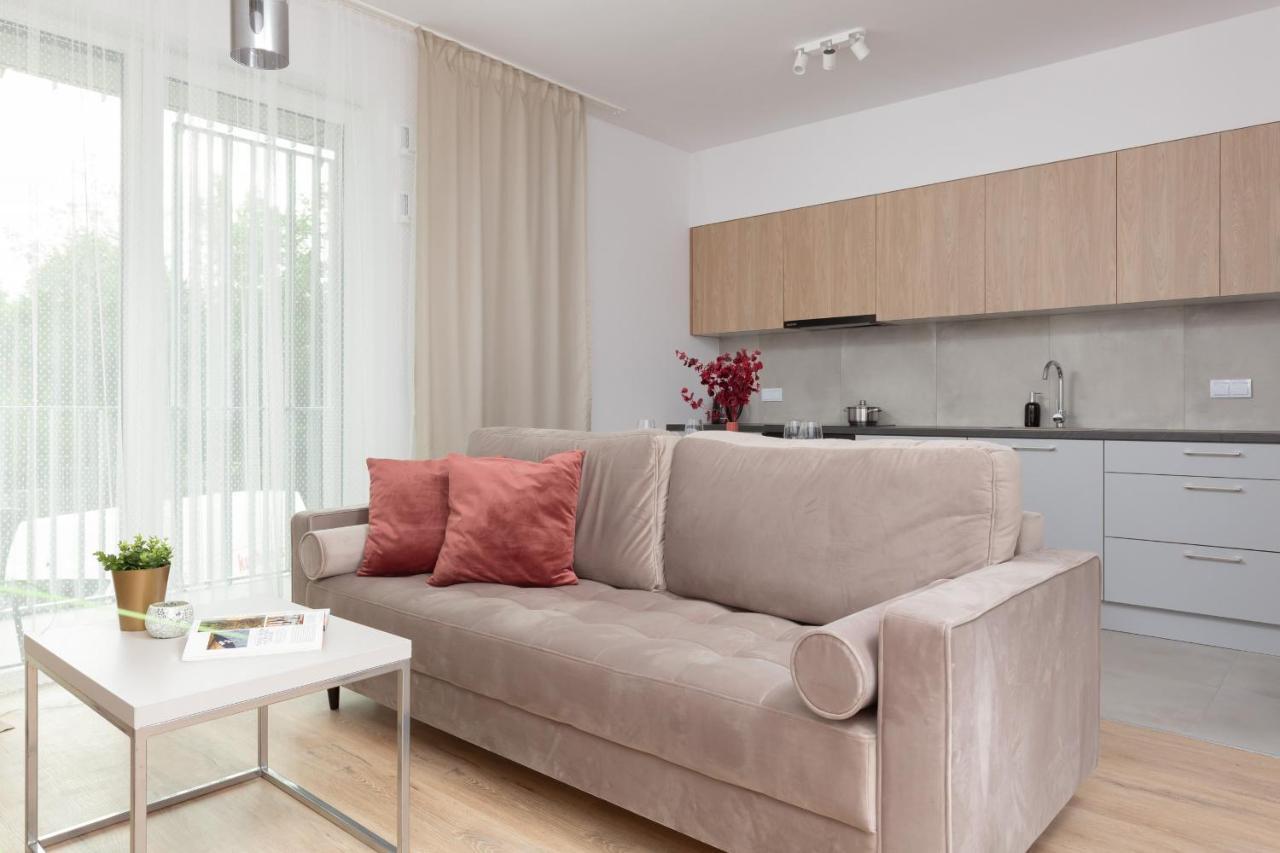 Stacja Wola Apartment Guminska By Noclegi Renters Warsawa Bagian luar foto