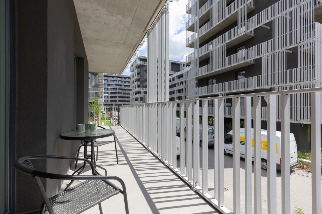 Stacja Wola Apartment Guminska By Noclegi Renters Warsawa Bagian luar foto