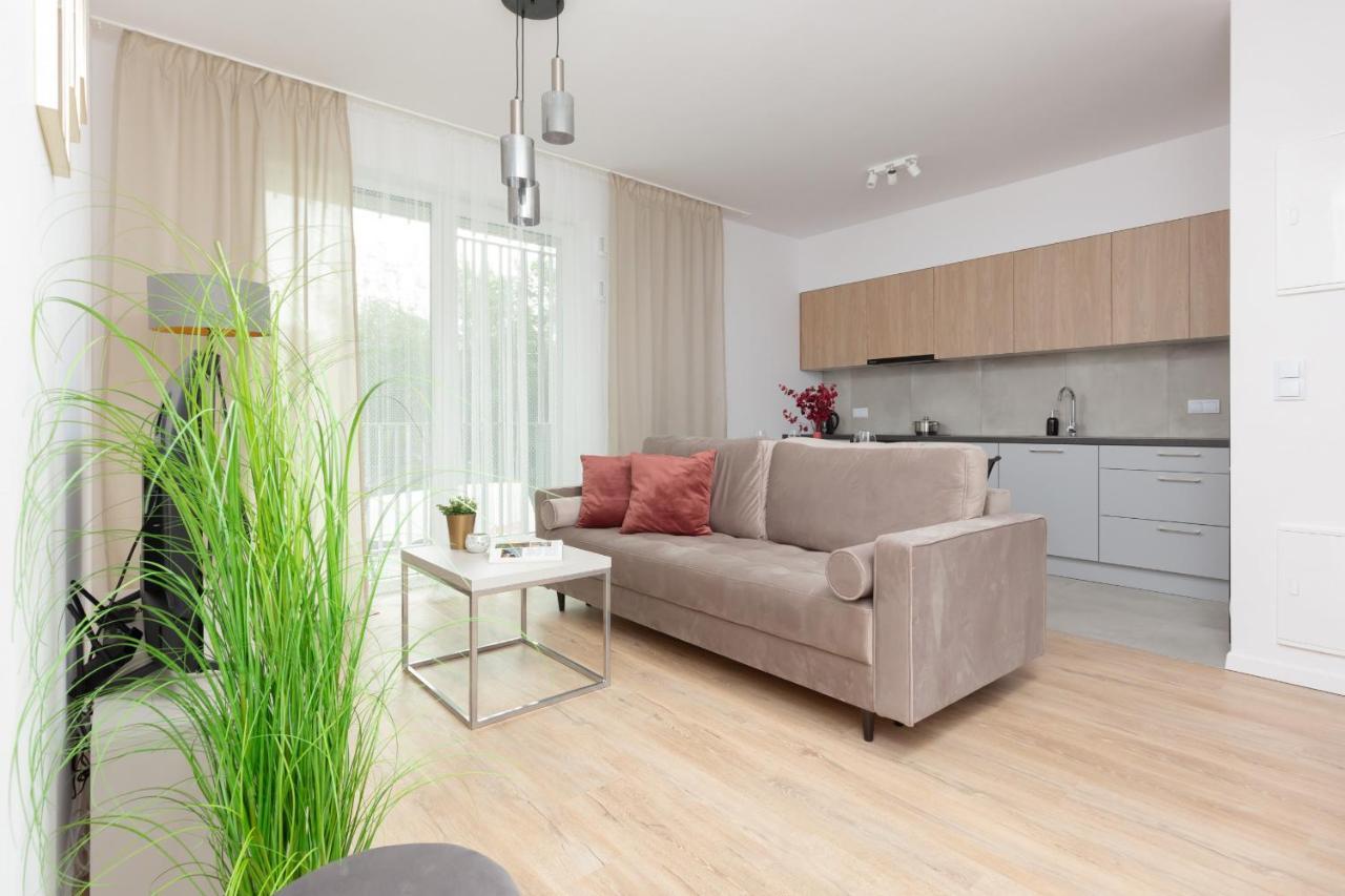 Stacja Wola Apartment Guminska By Noclegi Renters Warsawa Bagian luar foto