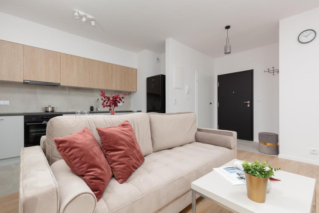 Stacja Wola Apartment Guminska By Noclegi Renters Warsawa Bagian luar foto