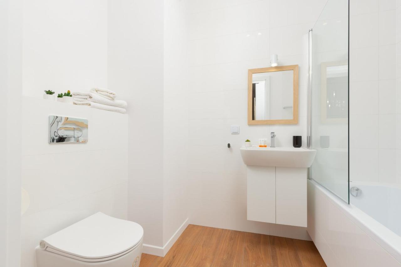 Stacja Wola Apartment Guminska By Noclegi Renters Warsawa Bagian luar foto